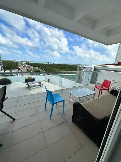 Ocean And Lagoon View Apartment Unique Style, Just 5 Minutes From Hotel Zone Cancun